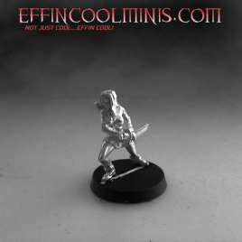 Natsuko – Female Ninja Schoolgirl – Tabbed Base Pewter Miniature